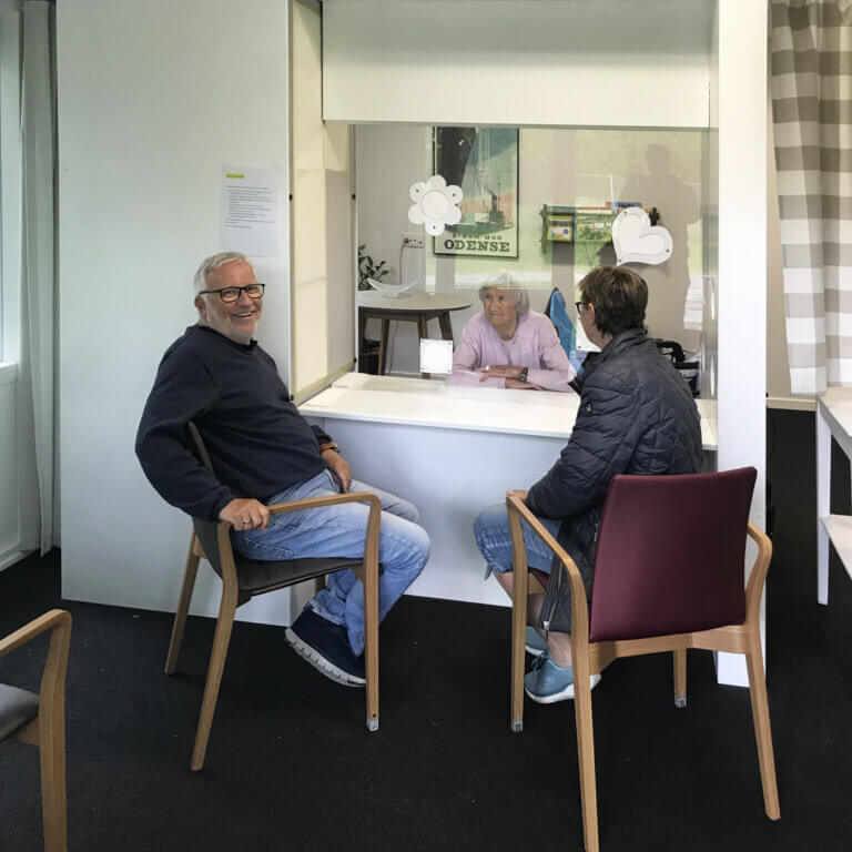 Første version af samtalevæggen, med filtreret luft Første version af samtalevæggen, med filtreret luft